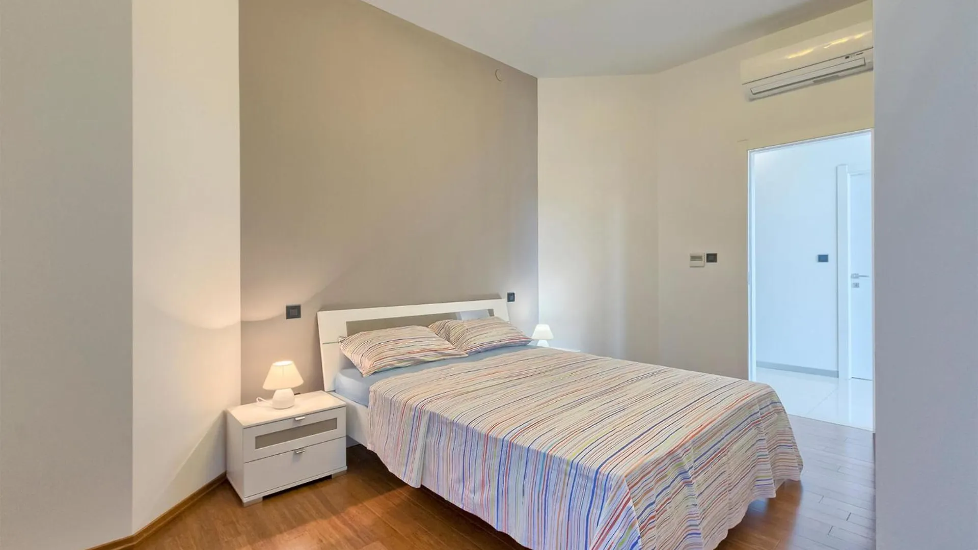 2 Bedroom Amazing Apartment In Pula